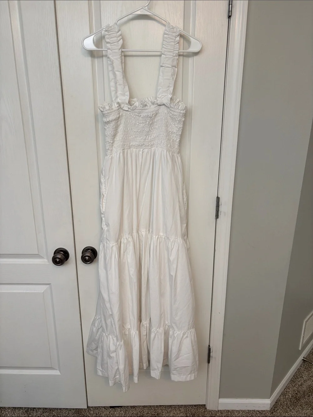 Abercrombie & Fitch White Smocked Maxi Sundress with Ruffle Straps size Large